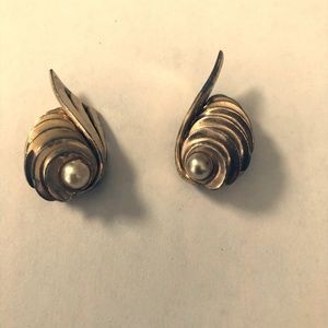Vintage gold tone clip-on earrings